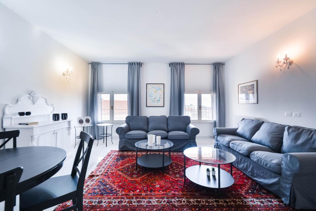 New Central Apartment & Rooms مونتيكاتيني تيرمي المظهر الخارجي الصورة
