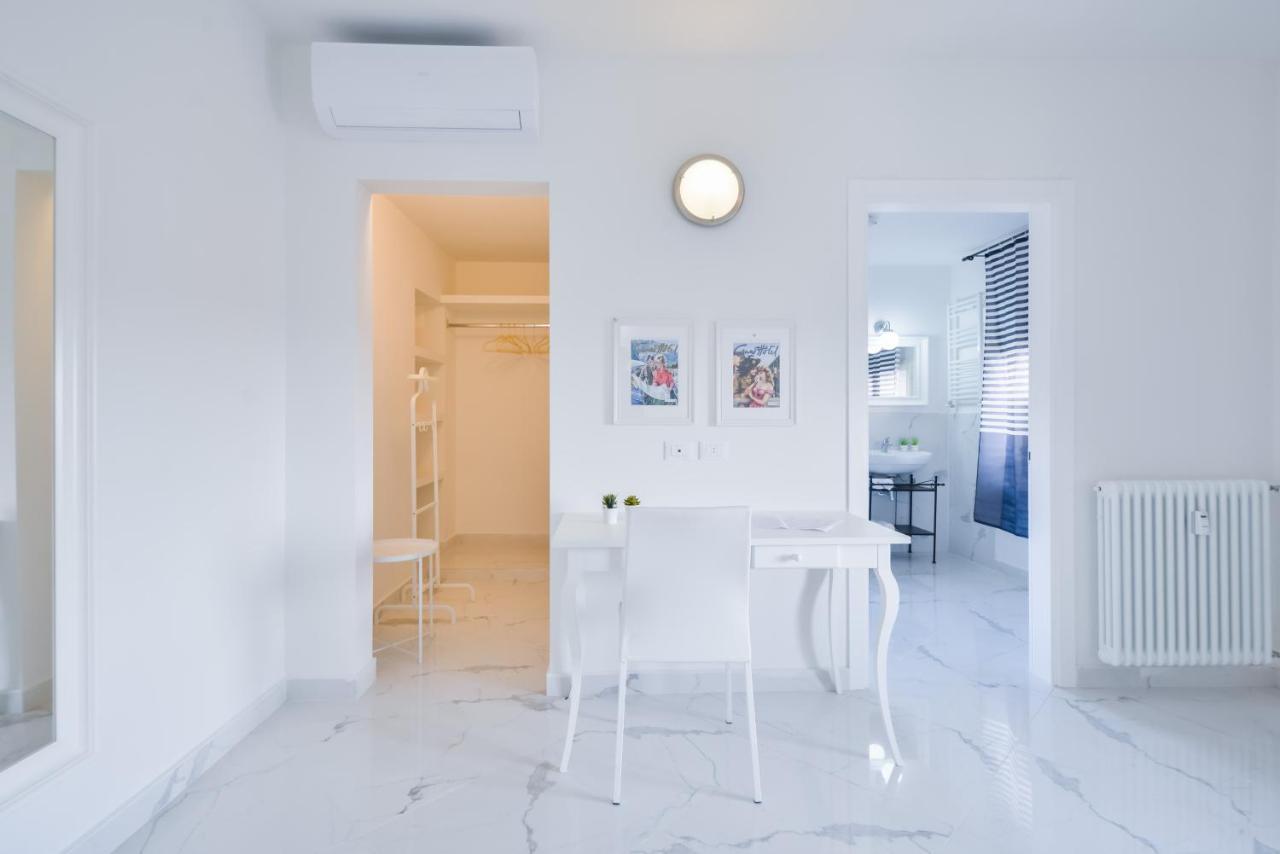 New Central Apartment & Rooms مونتيكاتيني تيرمي المظهر الخارجي الصورة
