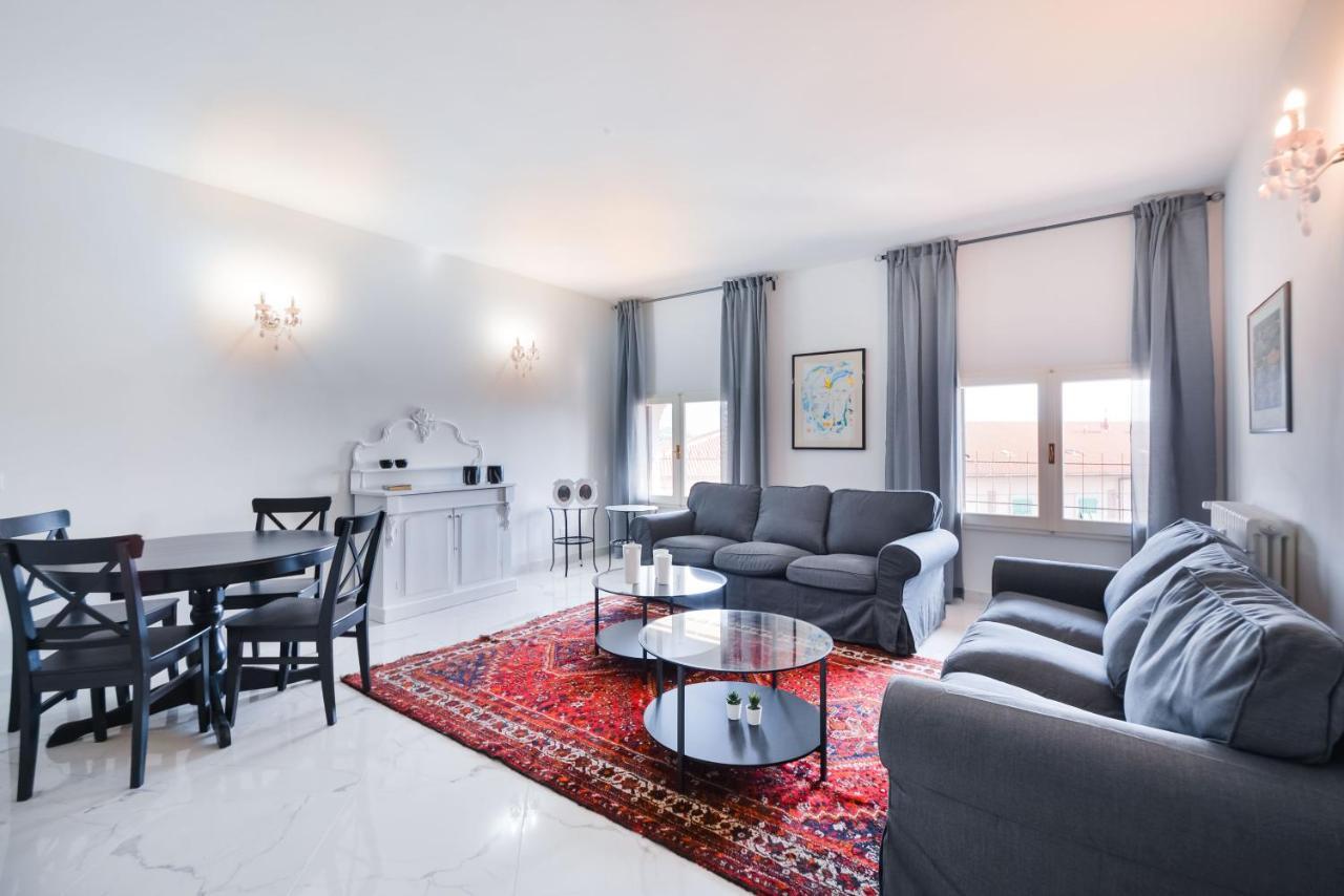 New Central Apartment & Rooms مونتيكاتيني تيرمي المظهر الخارجي الصورة